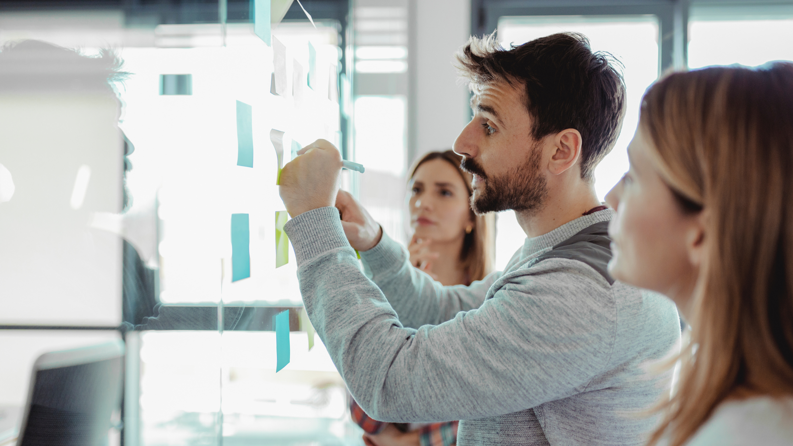 UK HealthTech Sector Faces Growth and Growing Pains in 2025, Says Startup Coalition Report zyael talks