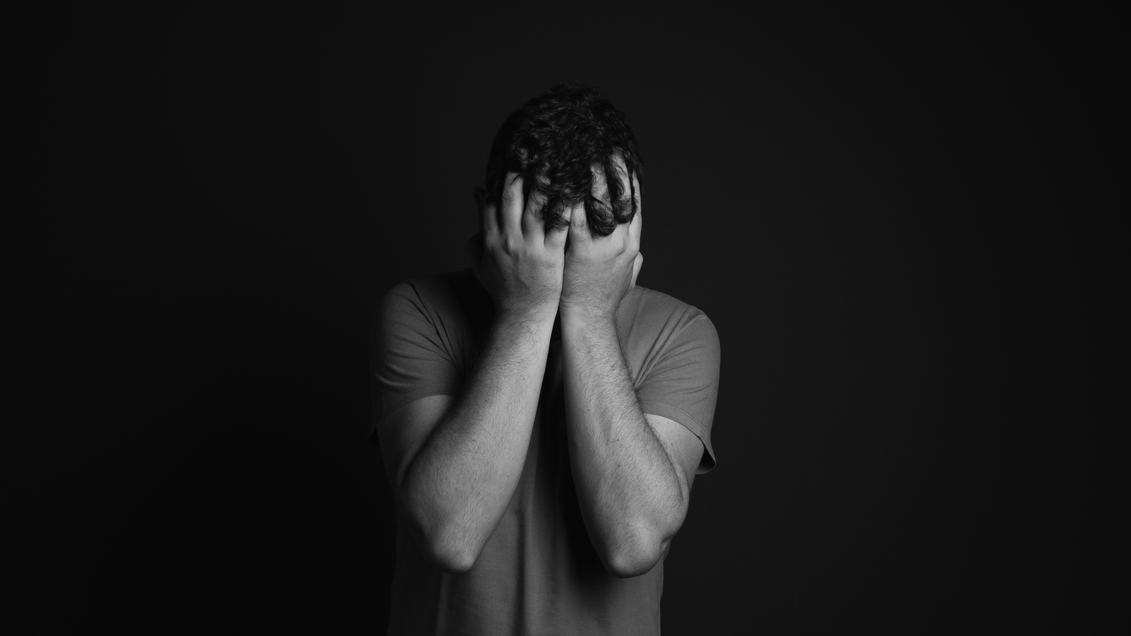 Australia Reports Highest Rates of Anxiety and Depression Among Teen Girls and Gender-Diverse Youth zyael talks